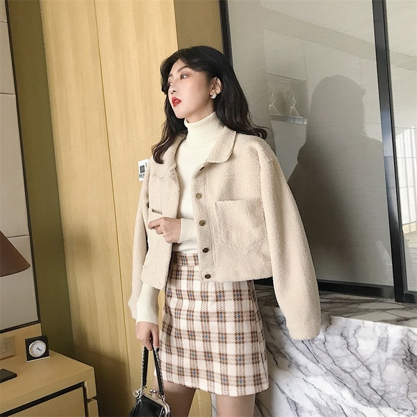 Rövid kockás alkalmi szoknya két színben