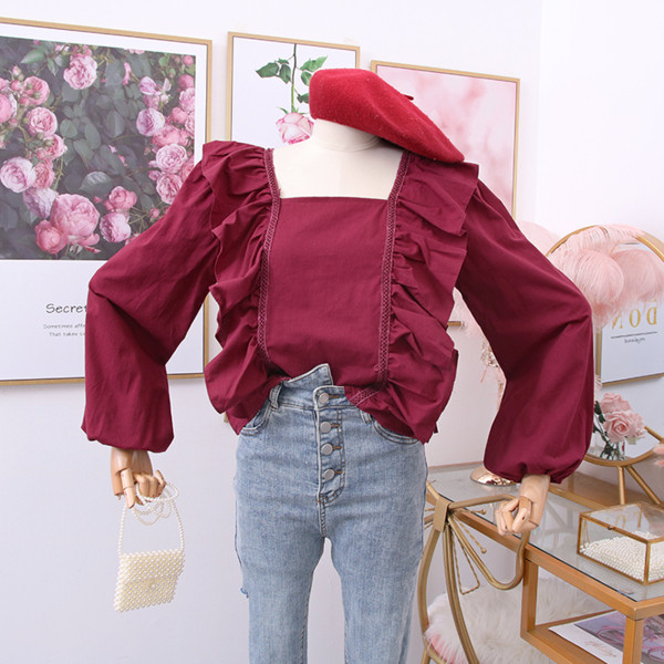 Μοντέρνα γυναικεία μπλούζα με τετράγωνο λαιμό και μακριά μανίκια σε διάφορα χρώματα