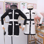 Modern női ruha gombokkal - fehér és fekete színben