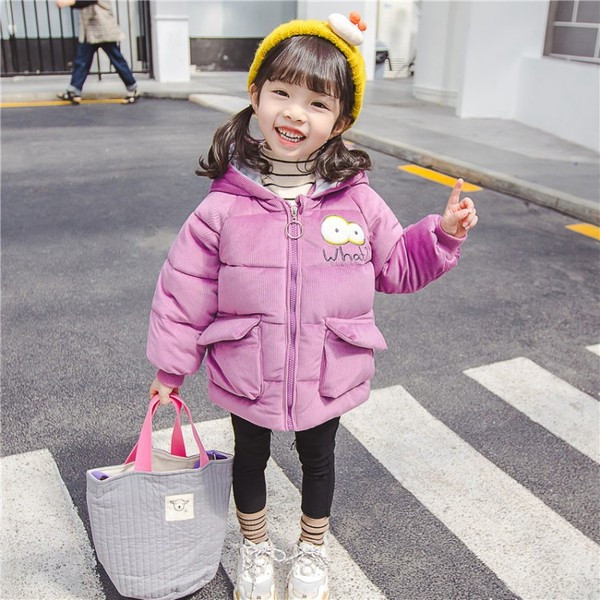 Modern gyerekkabát lányoknak kapucnival és rátéttel, három színben
