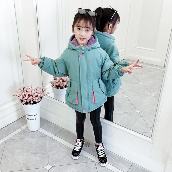 Μοντέρνο παιδικό μπουφάν για κορίτσια με κουκούλα και φερμουάρ σε κίτρινο, πράσινο και ροζ χρώμα