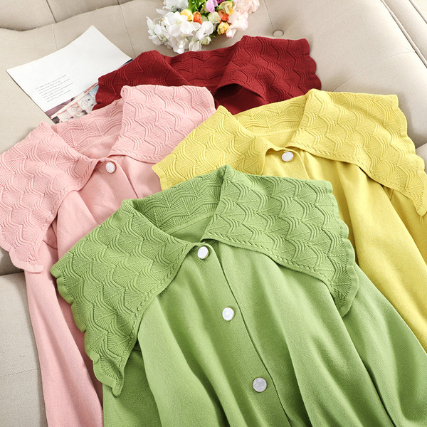 Modern női mellény gombokkal, többféle színben