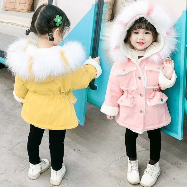 Modern gyerekkabát lányoknak rózsaszín és sárga kapucnival