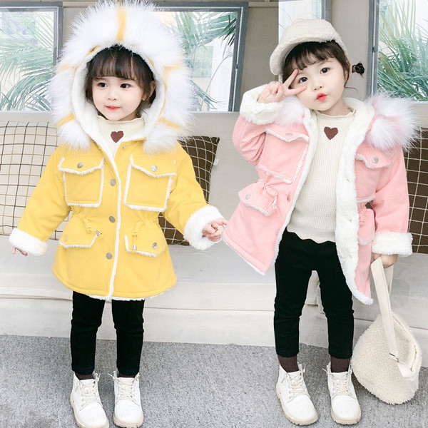 Modern gyerekkabát lányoknak rózsaszín és sárga kapucnival