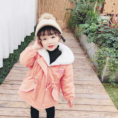 Új modell gyerekkabát, kapucnival, derékban megkötős lányoknak