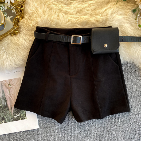 Къси зимни дамски панталони с колан в четири цвята