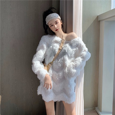 Modern női hosszú ujjú ruha fehér, rózsaszín és fekete színekben