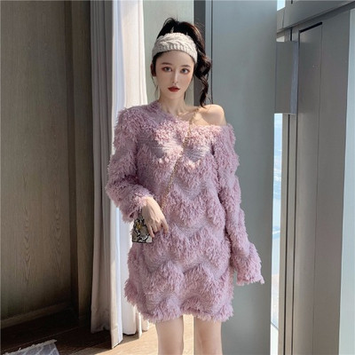 Modern női hosszú ujjú ruha fehér, rózsaszín és fekete színekben