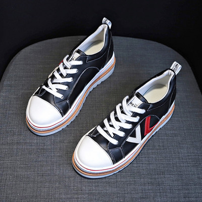 Дамски ежедневни обувки с равна подметка в две разцветки