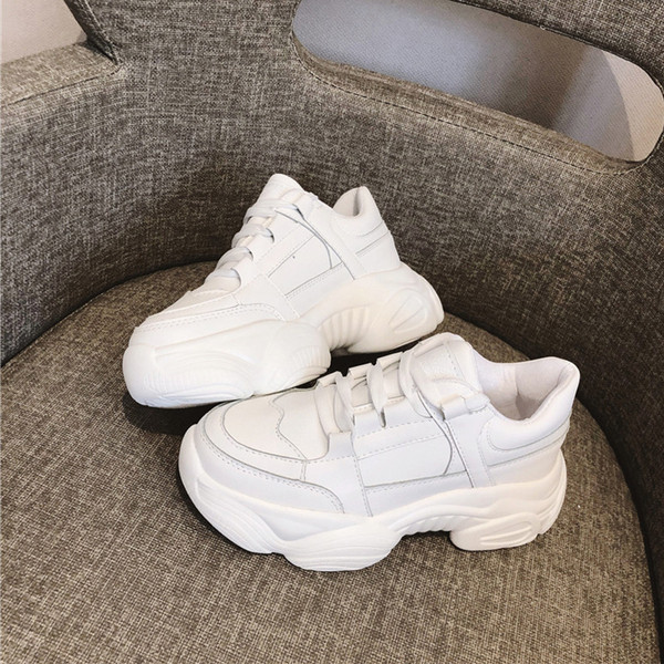 Eko bőrből készült alkalmi női tornacipő, durva talpban