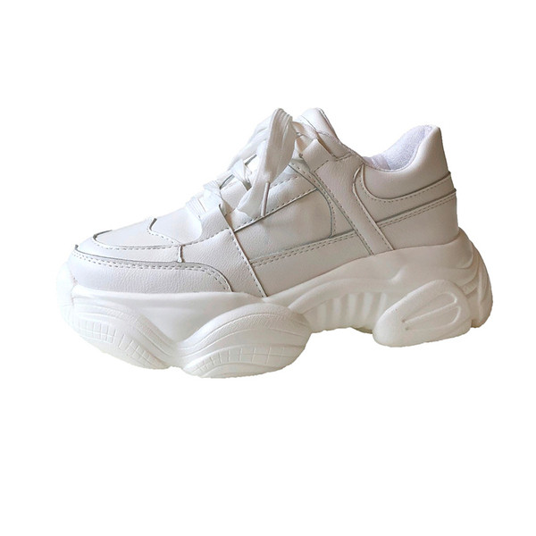 Eko bőrből készült alkalmi női tornacipő, durva talpban