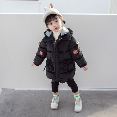 Modern, kapucnis téli kabát lányoknak piros, fekete és rózsaszín színben