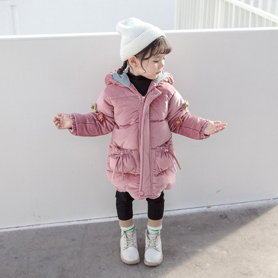 Modern, kapucnis téli kabát lányoknak piros, fekete és rózsaszín színben