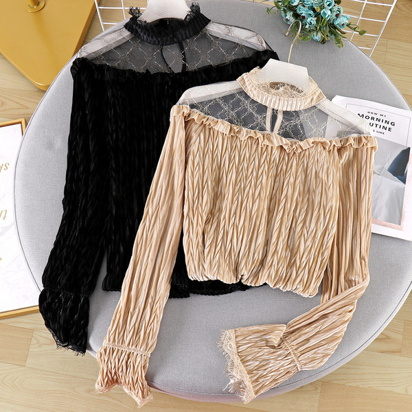 Μοντέρνο γυναικείο πουκάμισο με ψηλό γιακά και δαντέλα σε μαύρο και μπεζ χρώμα