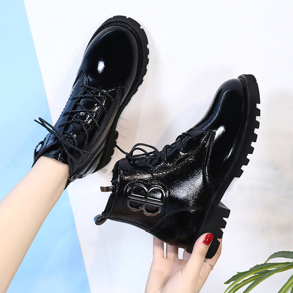 Öko bőrből készült modern női csizma többféle színben - két modell