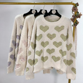 Női téli pulóver rátéttel és gyöngyökkel