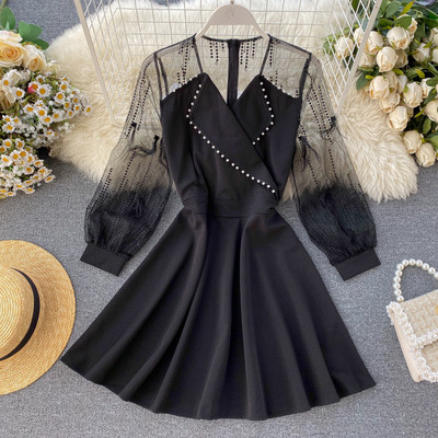 Modern női ruha, fekete színű tüll