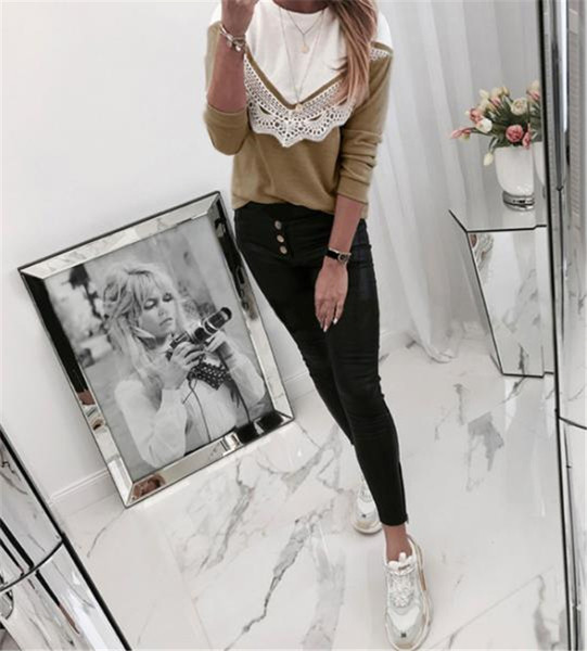 Modern női blúz ovális nyakkivágással és bézs színű hosszú ujjal