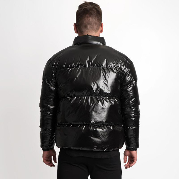 Modern téli férfi kabát fekete színben, cipzárral