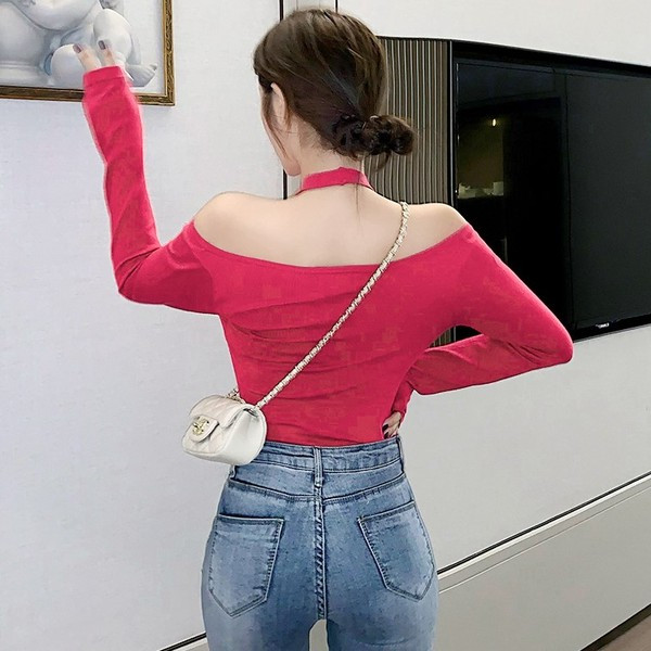 Εντυπωσιακή μπλούζα με γυμνοί ώμοι