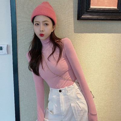 Női testhezálló blúz polo gallérral, sok színben