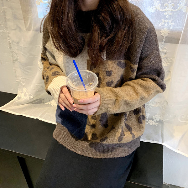 Női alkalmi pulóver hosszú ujjal, állatmintával