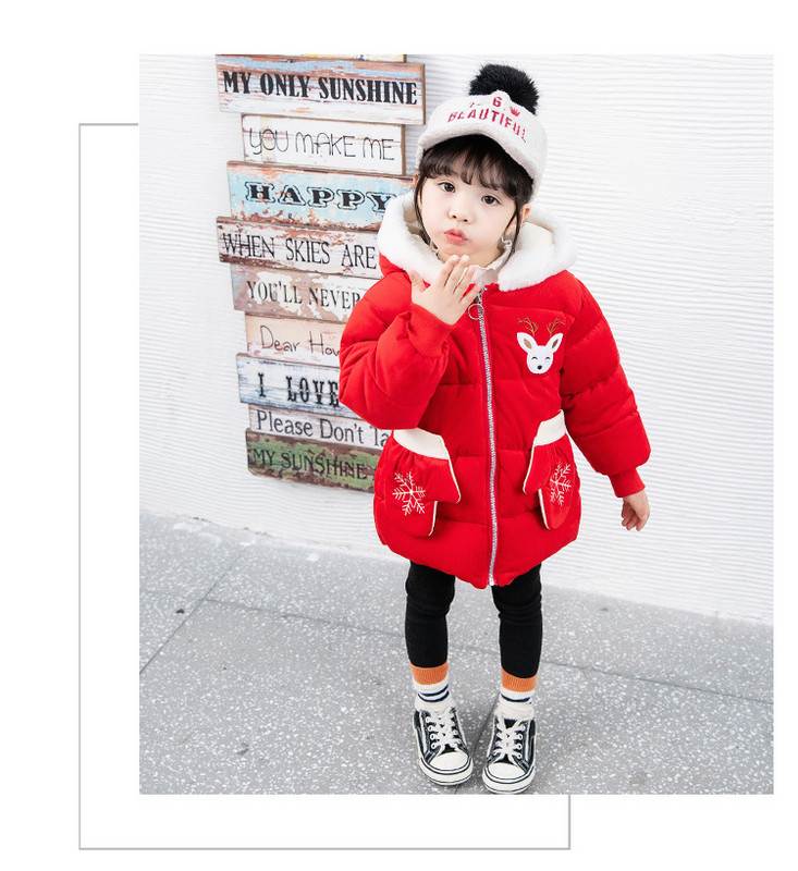 Modern, 3D elemes gyerekkabát lányoknak rózsaszín, zöld, piros és sárga színben