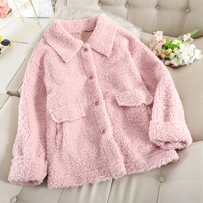 Modern női pehelykabát gombokkal és gallérral, három színben