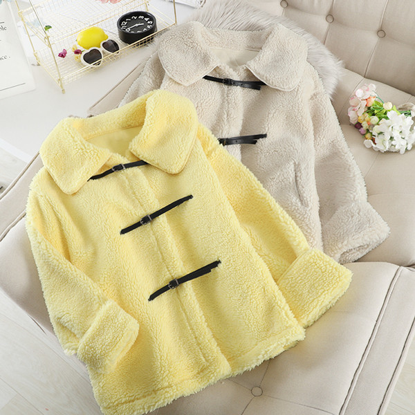 Női pehelykabát gallérral, fehér, zöld és sárga színben