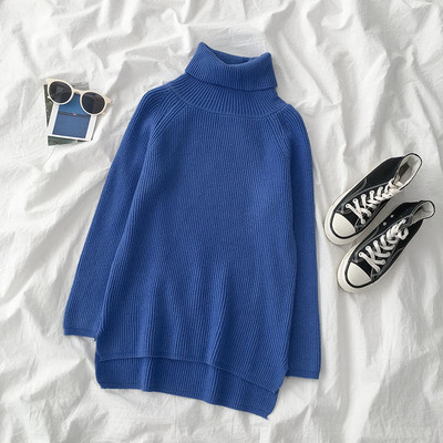 Modern női pulóver magas pólógallérral, fehér és kék színben