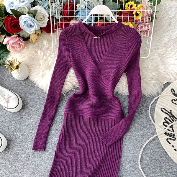 Hosszú ujjú, fém elemes női ruha több színben