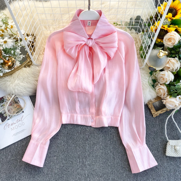 Cămașă elegantă de damă cu o panglică în negru, roz și alb