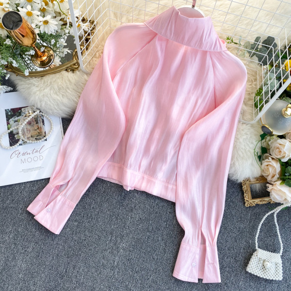 Cămașă elegantă de damă cu o panglică în negru, roz și alb