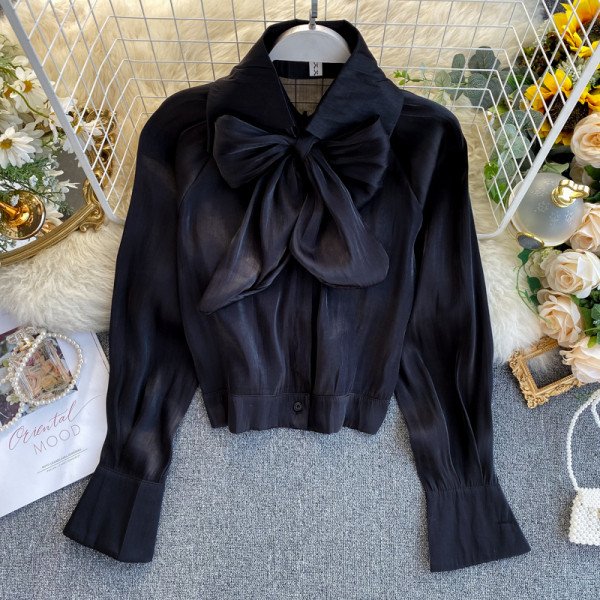 Cămașă elegantă de damă cu o panglică în negru, roz și alb