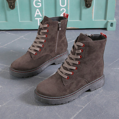 Női velúr csizma lapos talppal, fekete és barna színben