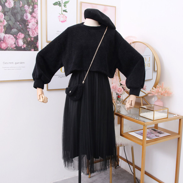 Új modell női pulóver és ruha szett fehér, fekete és rózsaszín színekben