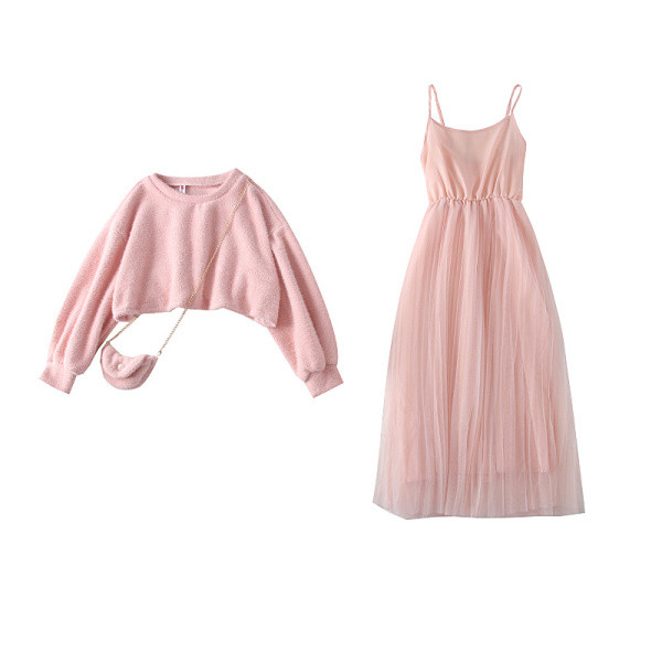 Új modell női pulóver és ruha szett fehér, fekete és rózsaszín színekben