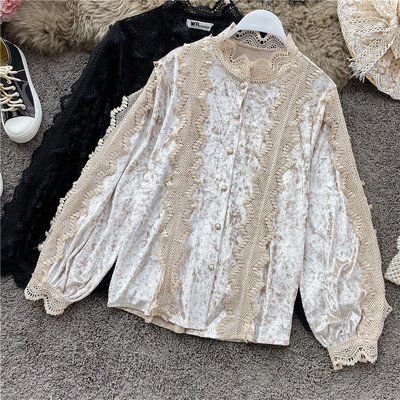 Μοντέρνο γυναικείο πουκάμισο με δαντέλα και κουμπιά σε μαύρο και μπεζ χρώμα