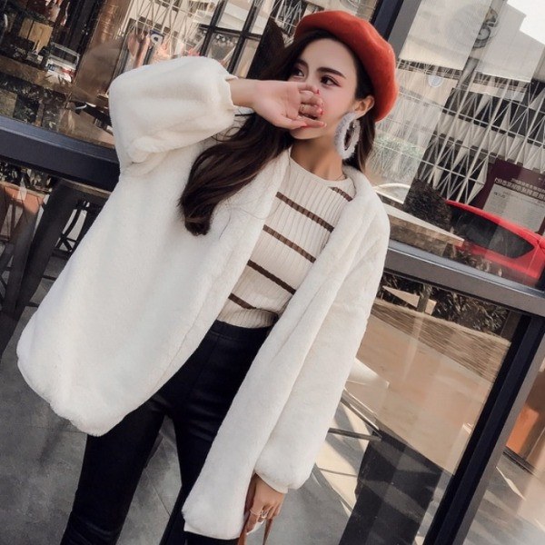 Palton lung de dama modern cu buzunare in alb si roz