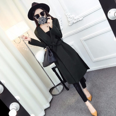 Hosszú aszimmetrikus kabát barna és fekete övvel