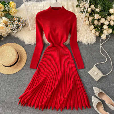 Modern női ruha kerek nyakkivágással, több színben