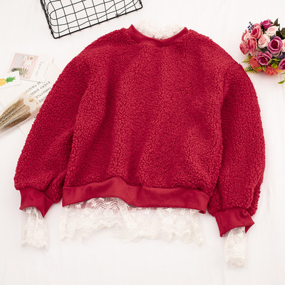 Καθημερινή γυναικεία μπλούζα σε διάφορα χρώματα με δαντέλα