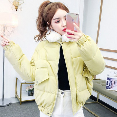 Modern női téli rövid kabát magas gallérral sárga és rózsaszín színben