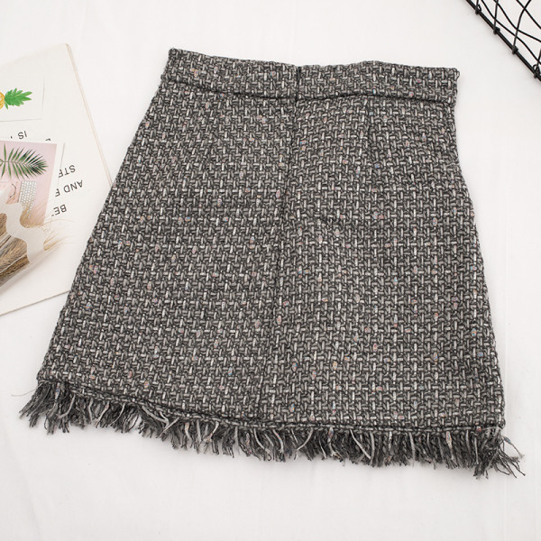 Μοντέρνα γυναικεία φούστα  σε τέσσερα χρώματα με κουμπιά και ψηλή μέση