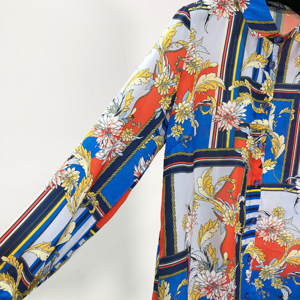 Női széles ing színes jobbos klasszikus modellel