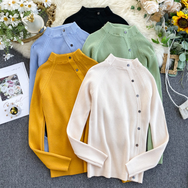 Μοντέρνο γυναικείο πουλόβερ με κουμπιά σε διάφορα χρώματα