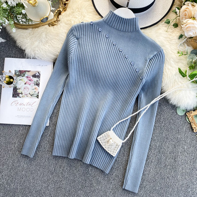 Μοντέρνο γυναικείο πουλόβερ με κουμπιά και ψηλό κολάρο