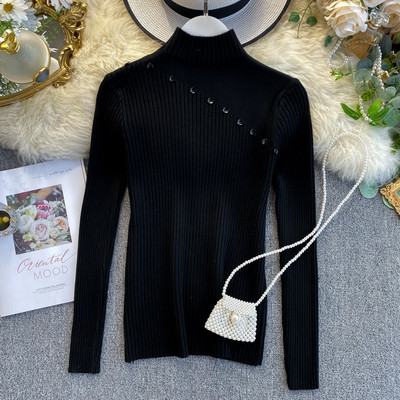 Μοντέρνο γυναικείο πουλόβερ με κουμπιά και ψηλό κολάρο