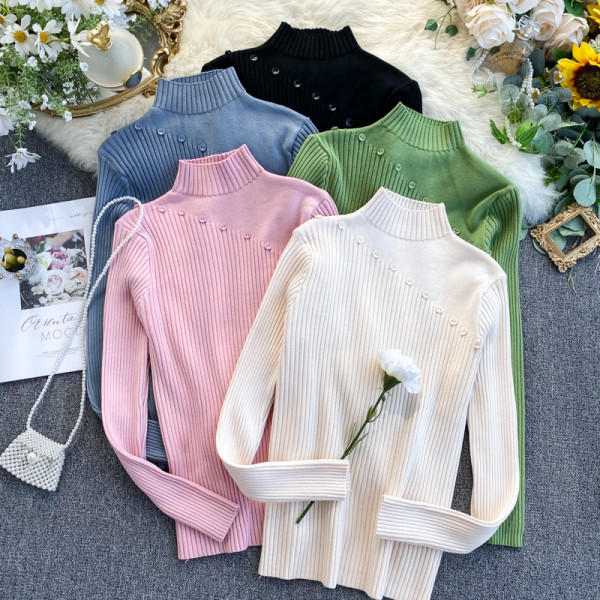 Μοντέρνο γυναικείο πουλόβερ με κουμπιά και ψηλό κολάρο 