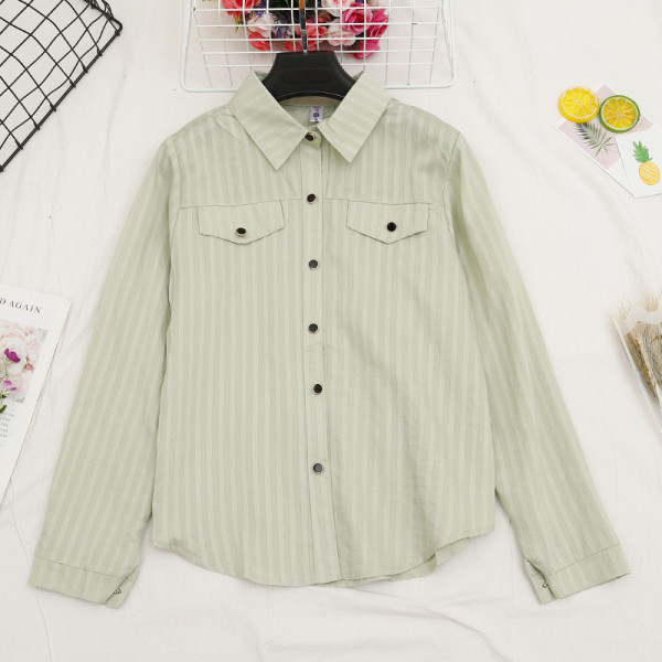 Modern női ing öt színben, klasszikus gallérral és gombokkal